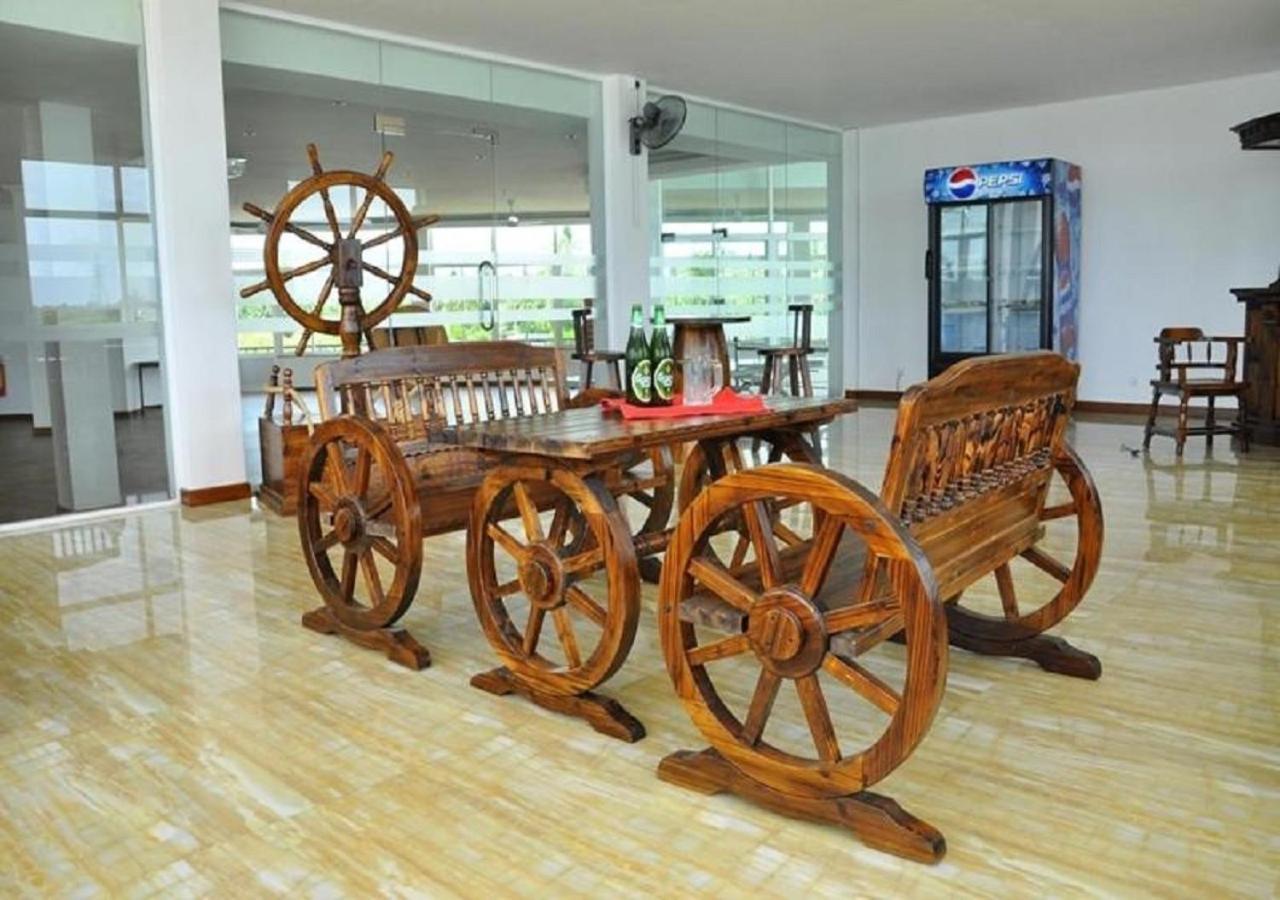 Hotel East Lagoon Batticaloa Esterno foto