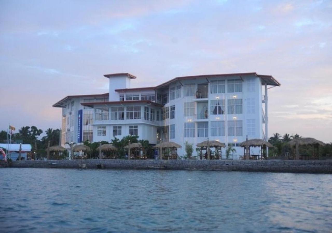 Hotel East Lagoon Batticaloa Esterno foto