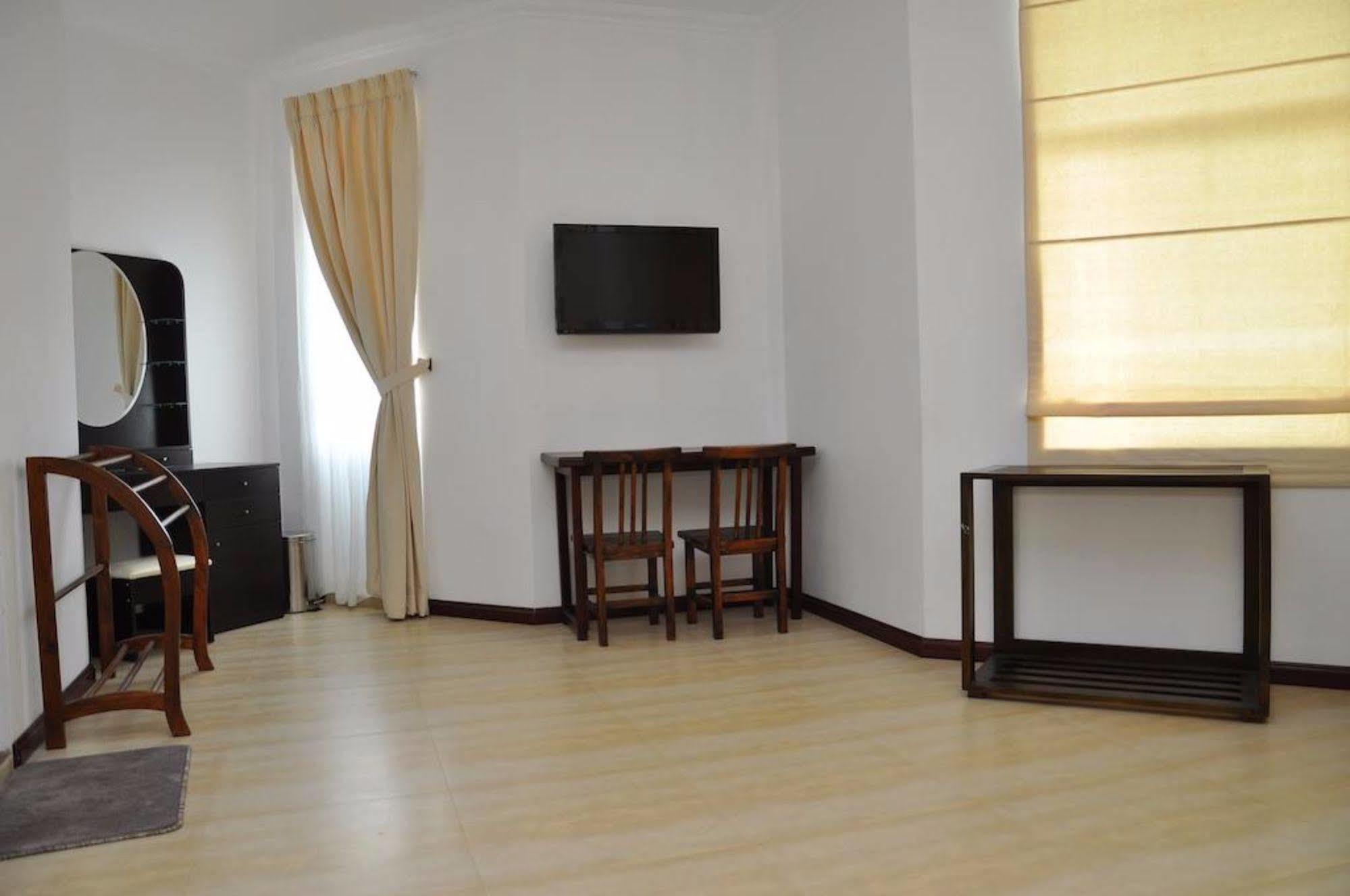 Hotel East Lagoon Batticaloa Esterno foto